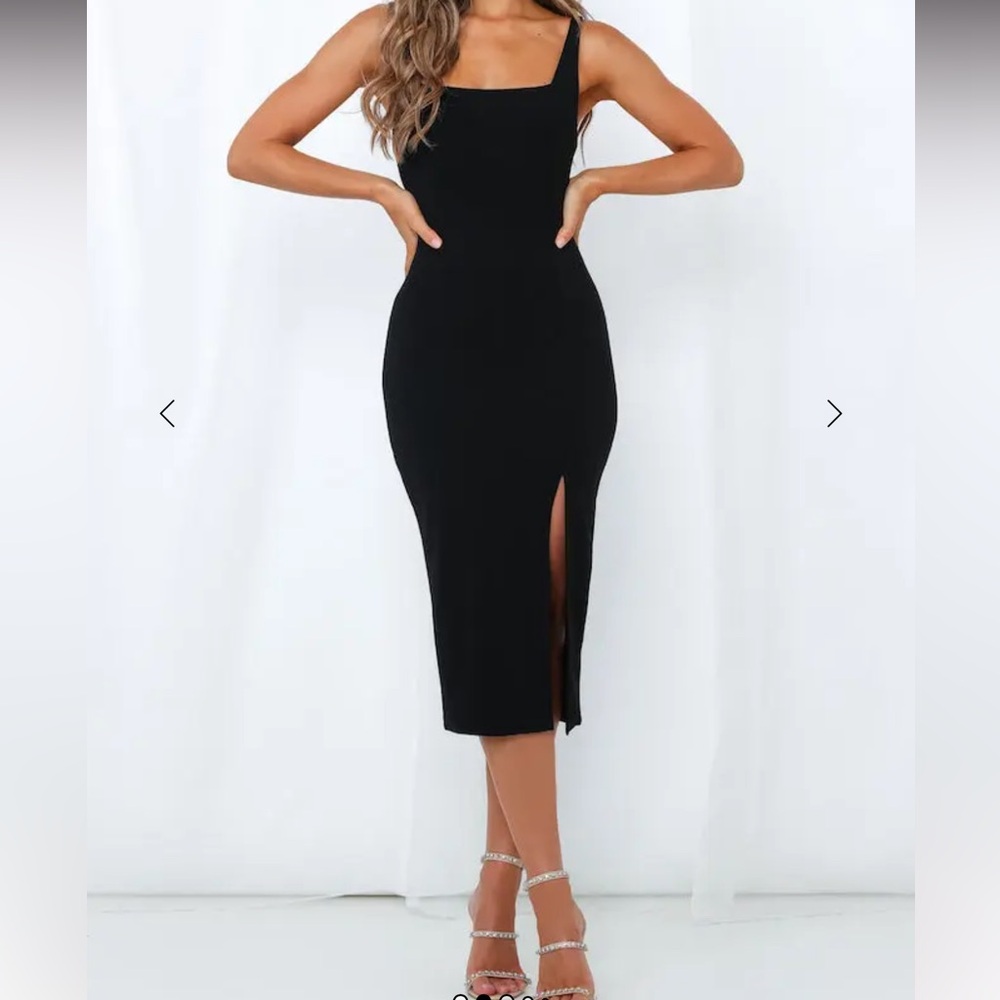 Hello Molly “HOUSE IN BUDAPEST MIDI DRESS”